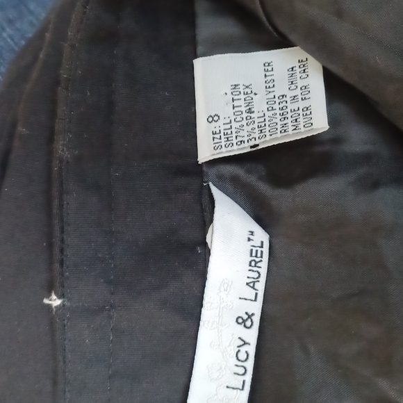 Lucy and Laural Black Skirt w/ White Embroidery, Cotton/Spandex, Size 8 - Picture 5 of 5